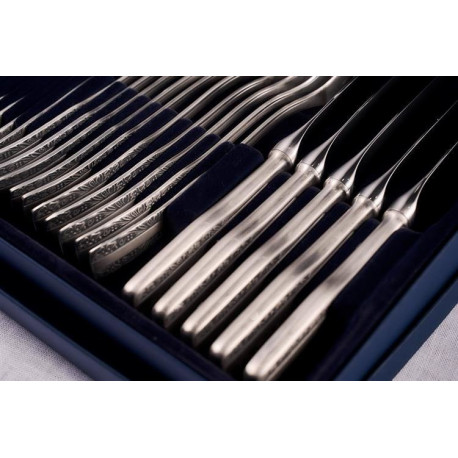 Zestaw posrebrzanych sztućców obiadowych, oksydowany - 24 szt.